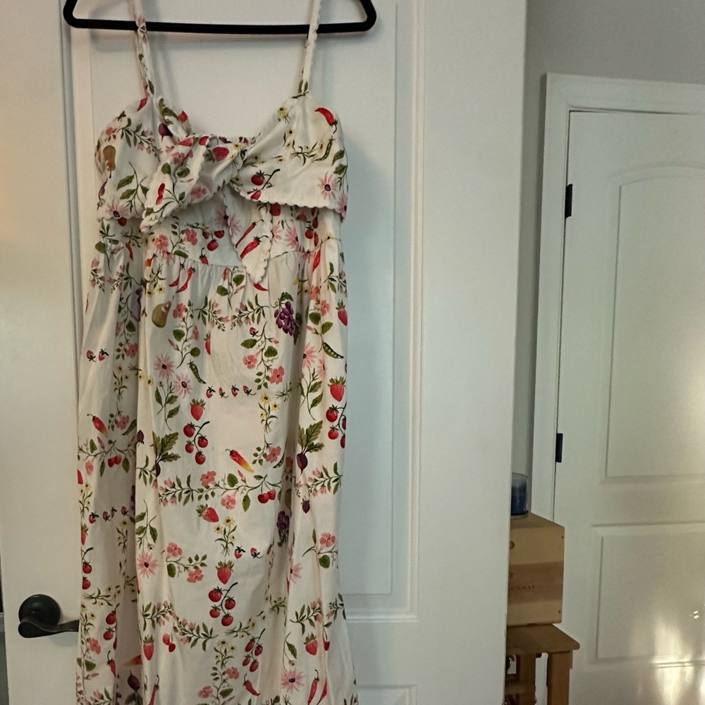 Maternity Old Navy White Floral Maxi Dress